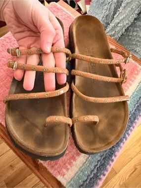 Birkenstock betula rare tan leather gold floral metallic triple strap sandals 7